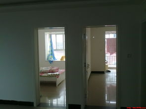 精裝新房出租 市府花苑二室兩廳，設施齊全，交通便利